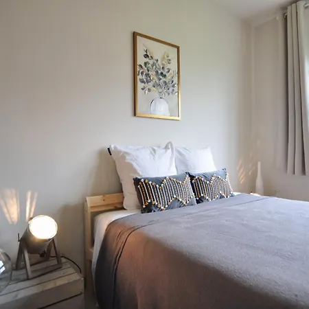 Holiday home Le Sourire - Maison Avec Jardin, Bureau & Bbq *